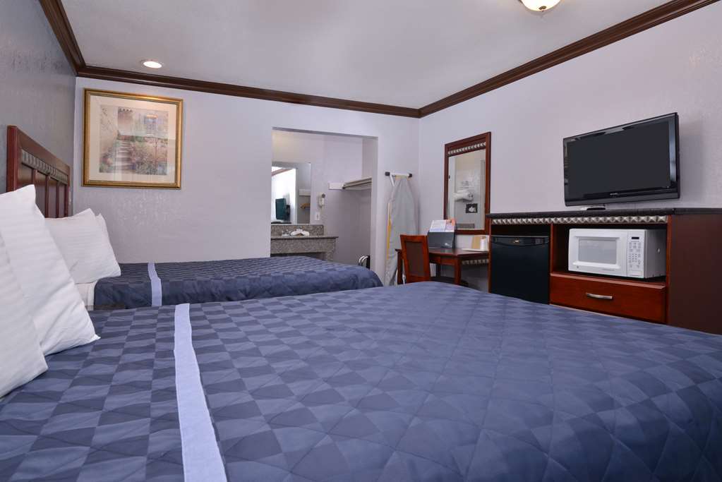 Americas Best Value Inn Корона Стая снимка